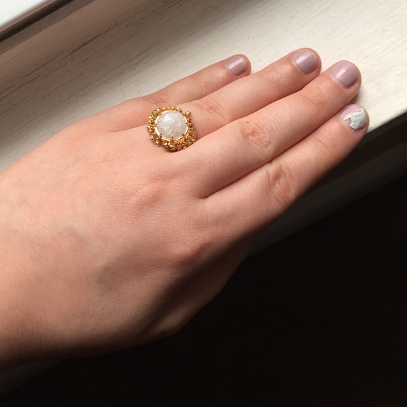 Sold Offline✨ Anthro Good Day Sunshine Ring - Picture 4 of 5